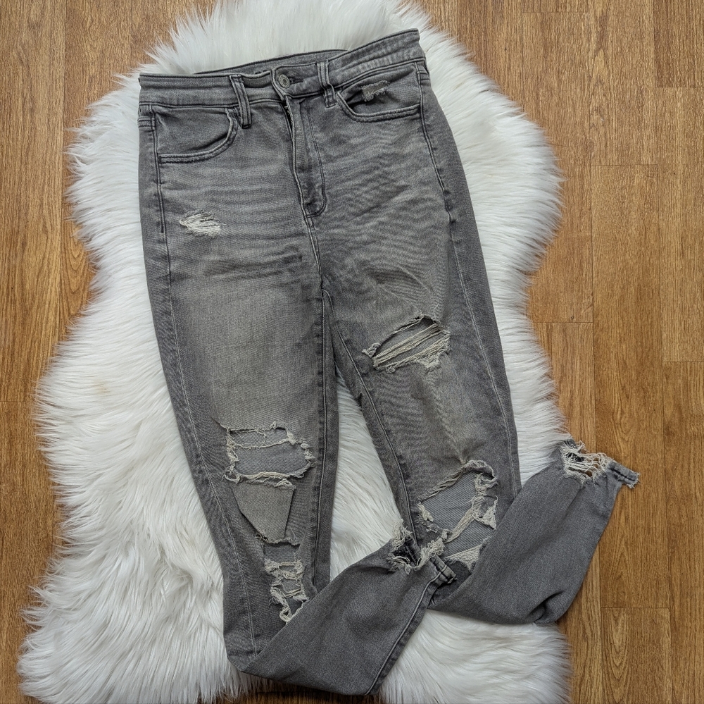 American Eagle Super Hi Rise Jegging Gray Distressed